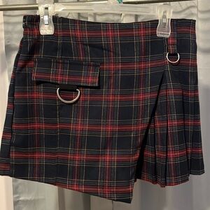 Cali 1850 Plaid Skort Size Large NWT